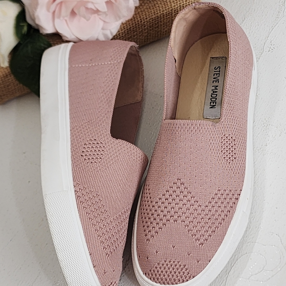 Steve Madden Women's Pink Slip-On Shoes - Picture 1 of 6
